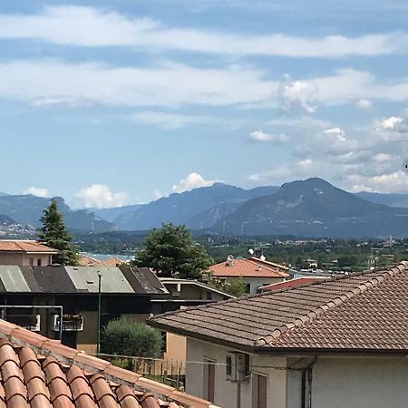 Venere Apartment Peschiera del Garda Bagian luar foto