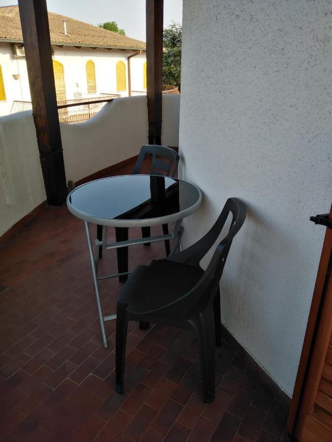 Venere Apartment Peschiera del Garda Bagian luar foto