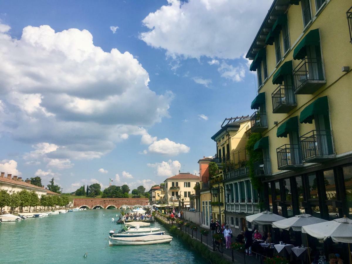 Venere Apartment Peschiera del Garda Bagian luar foto